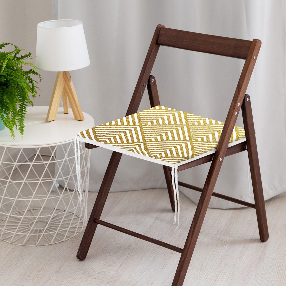 Geometrik Altın Kabartma Desenli Özel Tasarım Fermuarlı Sandalye Minderi Realhomes