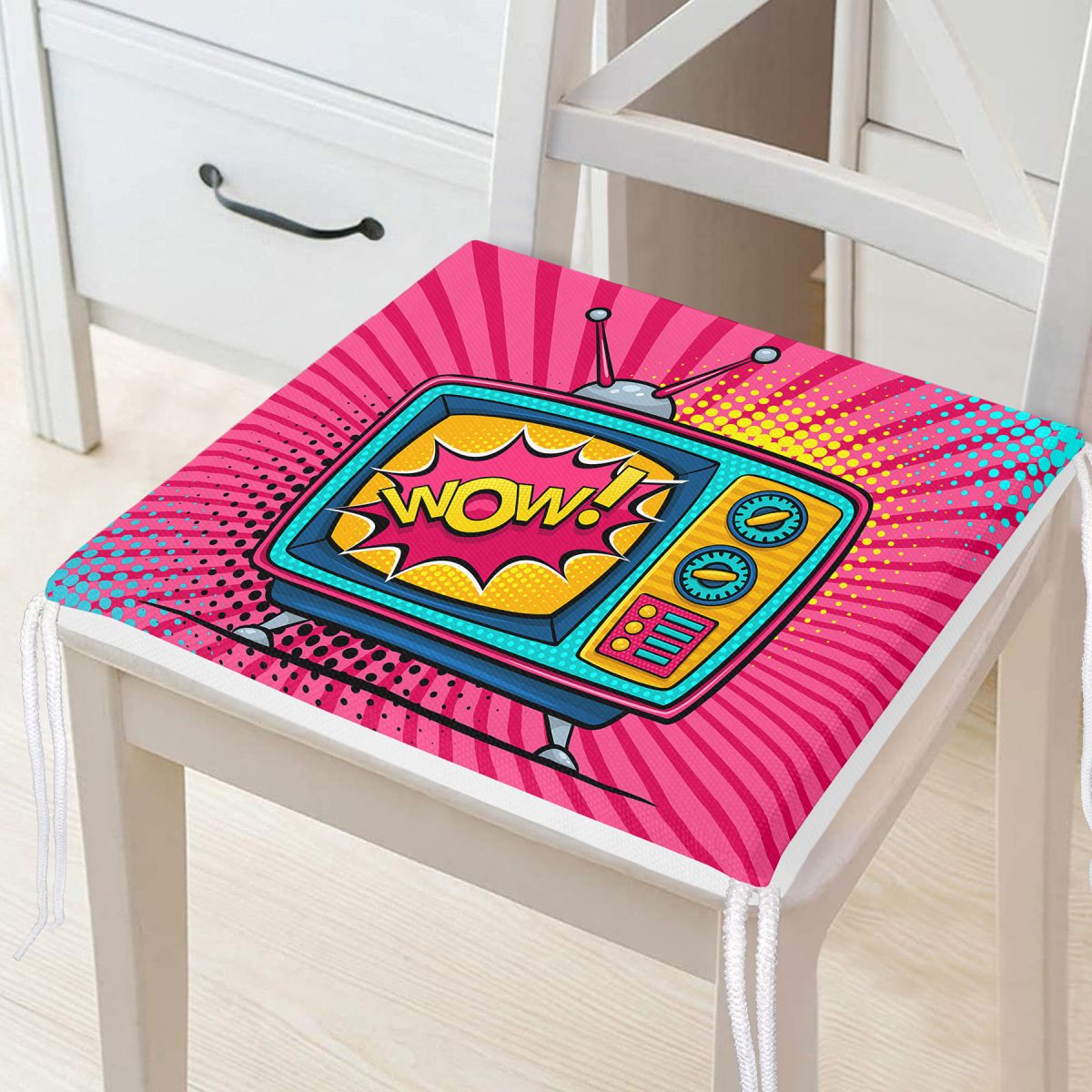 Pop Art Wow TV Desenli Dekoratif Fermuarlı Sandalye Minderi Realhomes