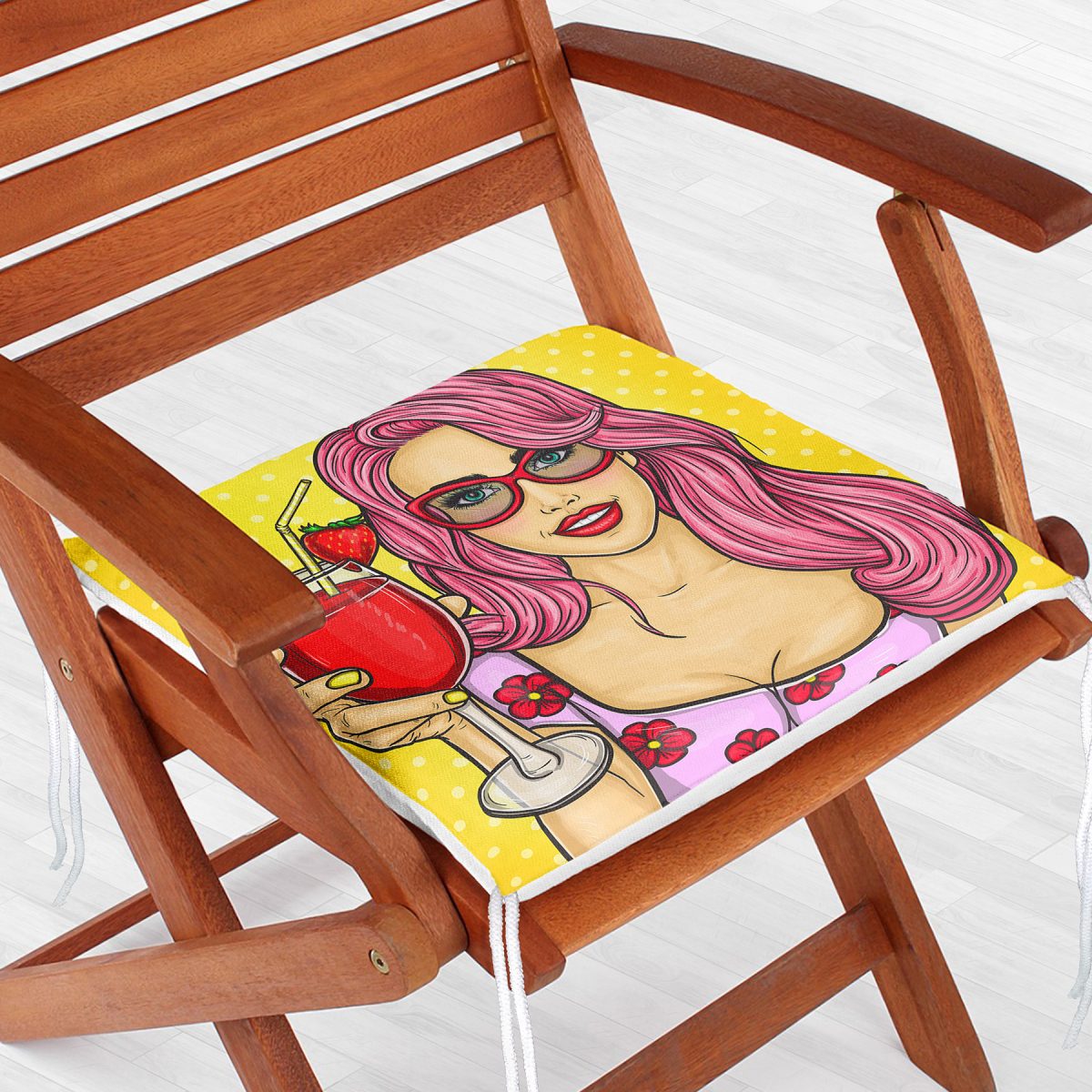 Sarı Zeminli Popart Girl Desenli Dekoratif Fermuarlı Sandalye Minderi Realhomes