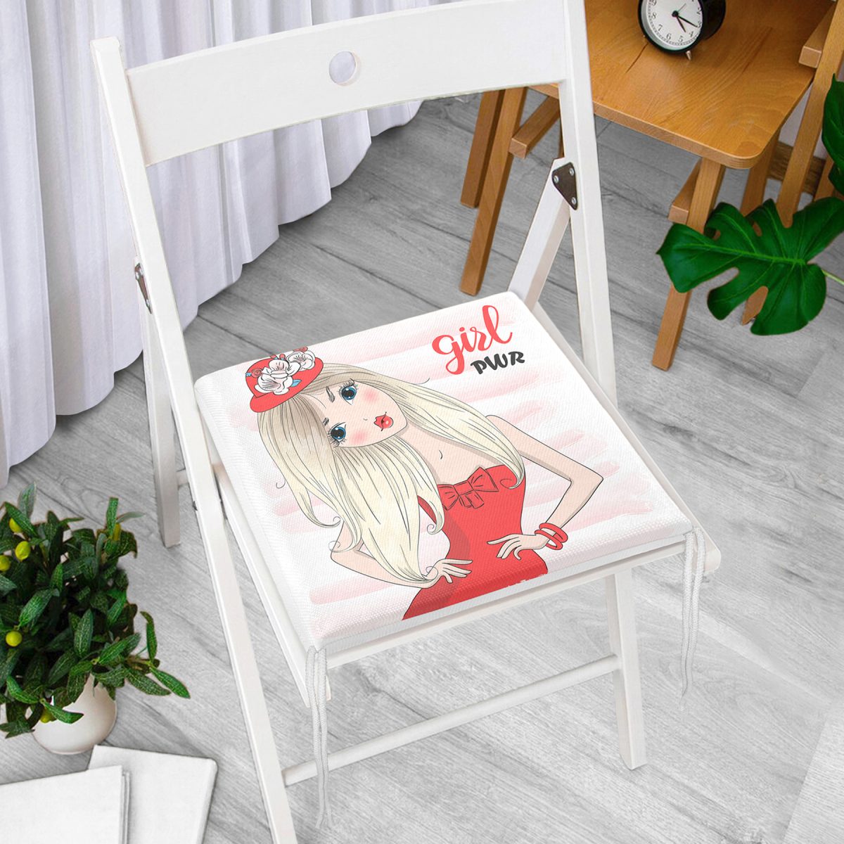 Çizgili Grl Power Desenli Dijital Baskılı Dekoratif Fermuarlı Sandalye Minderi Realhomes