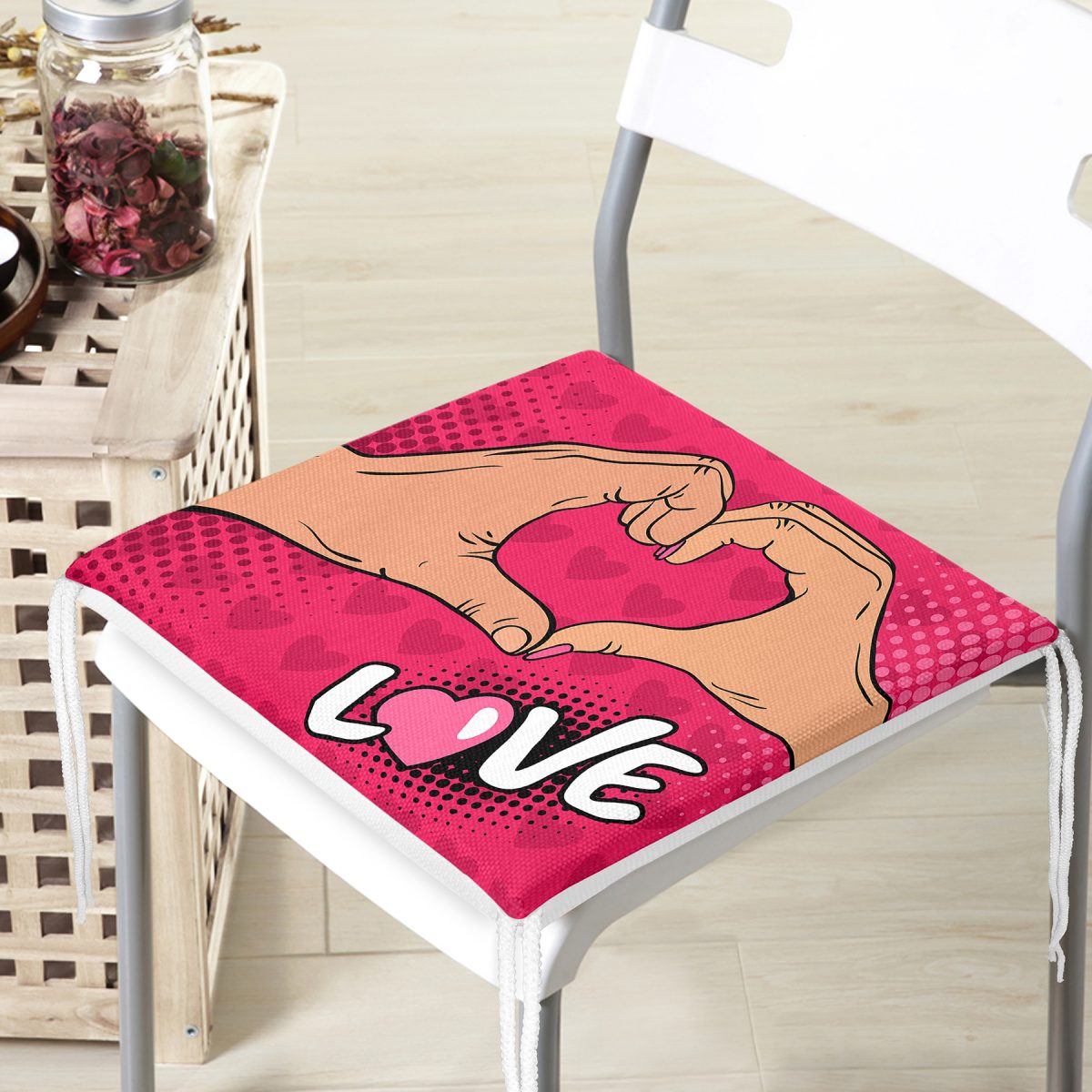 Pembe Love Popart Tasarımlı Dijital Baskılı Fermuarlı Sandalye Minderi Realhomes