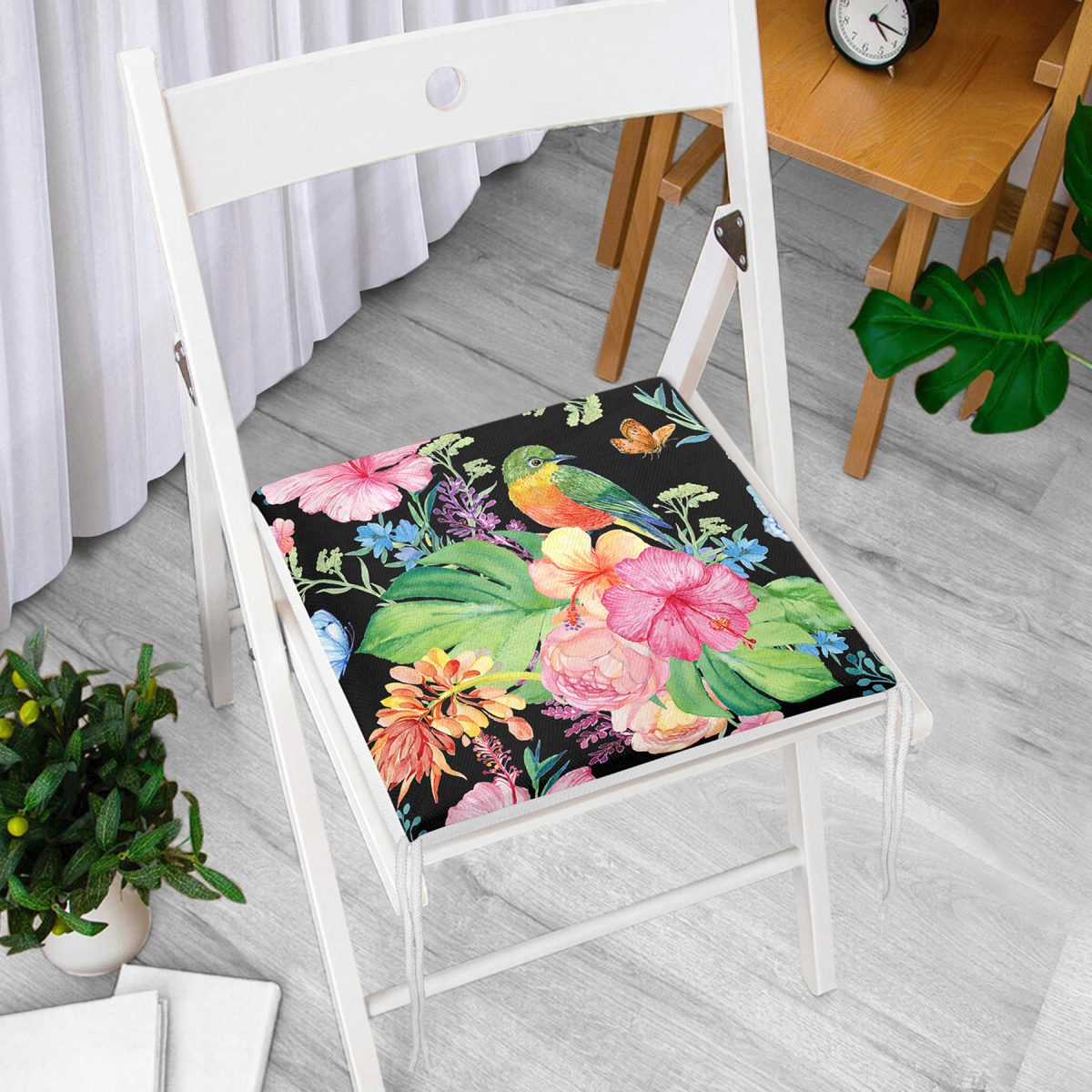 Watercolor Çiçek ve Kuş Motifli Özel Tasarım Fermuarlı Sandalye Minderi Realhomes