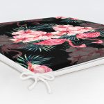 - httpsrealarge.comserdarMinderFermuarli-KareFrm-3314-Gorsel12-Gorsel-5 - Realhomes Siyah Zeminde Lilyum ve Flamingo Özel Tasarım Fermuarlı Sandalye Minderi Realhomes