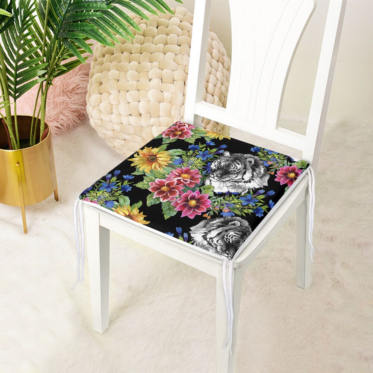 Siyah Zeminde Leopar ve Çiçekler Özel Tasarım Fermuarlı Sandalye Minderi Realhomes