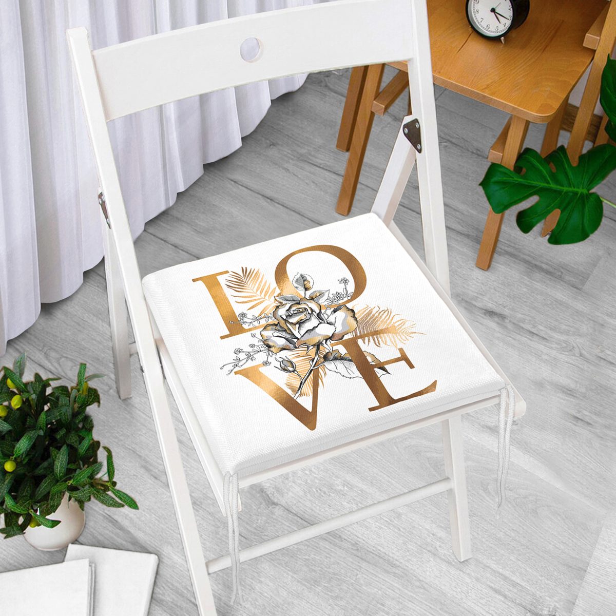 Altın Varaklı Love Tasarımlı Modern Dekoratif Fermuarlı Sandalye Minderi Realhomes