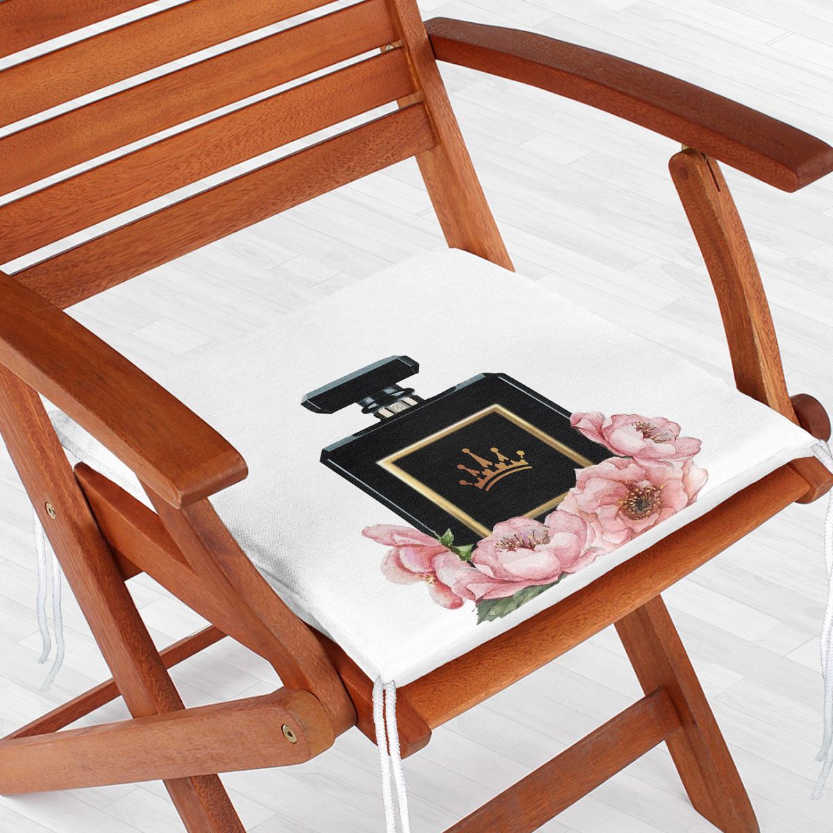 Coco Parfüm Tasarımlı Dijital Baskılı 3D Fermuarlı Sandalye Minderi Realhomes