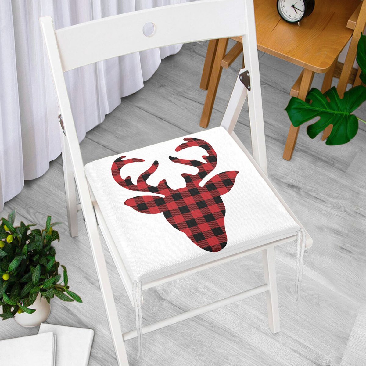 Ekose Geyik Kırmızı Siyah Tasarımlı Dekoratif Fermuarlı Sandalye Minderi Realhomes