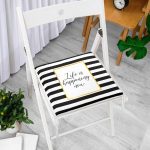 - httpsrealarge.comserdarMinderFermuarli-KareFrm-3382-Gorsel12-Gorsel-1 - Realhomes  Siyah Beyaz Gold Yazılı Modern Dekoratif Fermuarlı Sandalye Minderi Realhomes