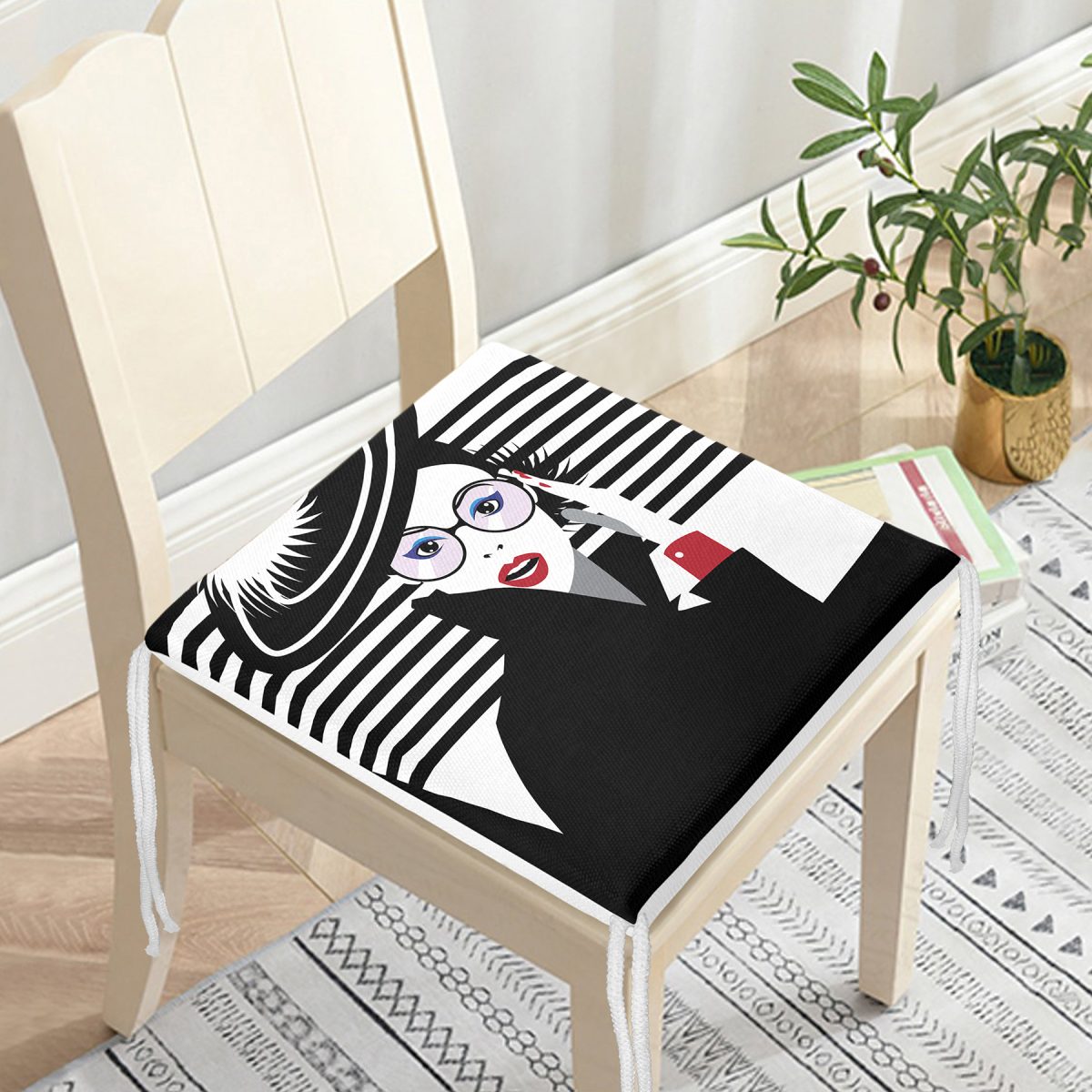 Siyah Beyaz Fashion Woman Tasarımlı Dekoratif Fermuarlı Sandalye Minderi Realhomes