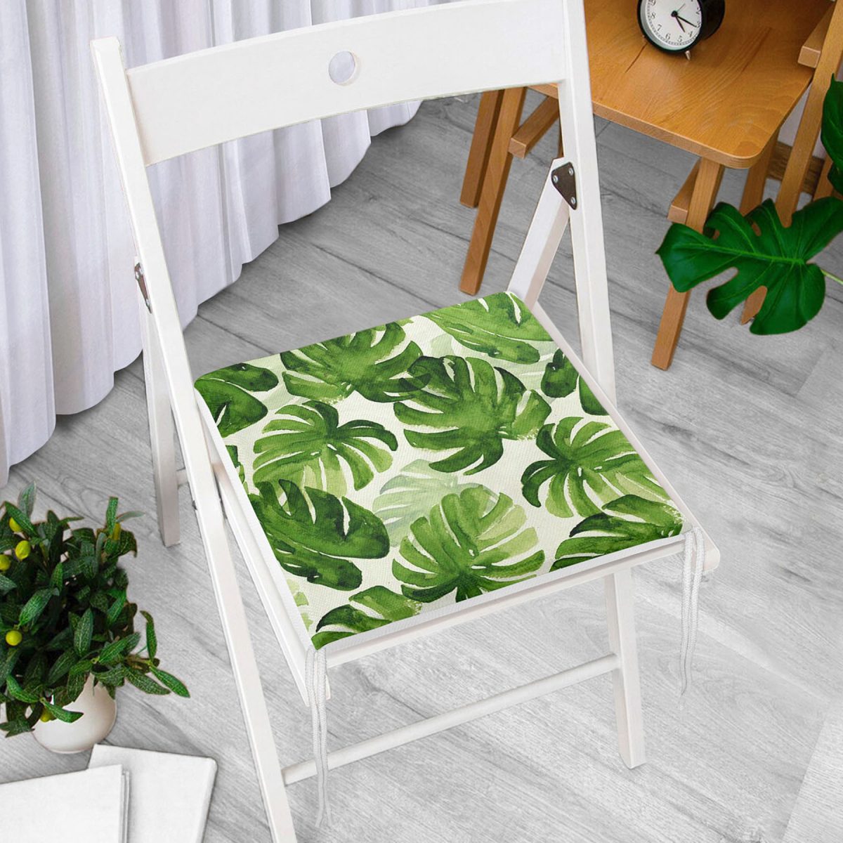 Suluboya Zambak Yaprakları Çizimli Özel Tasarım Fermuarlı Sandalye Minderi Realhomes