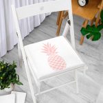 - httpsrealarge.comserdarMinderFermuarli-KareFrm-3404-Gorsel12-Gorsel - Realhomes  Beyaz Zeminde Pembe Ananas Tasarımlı Dijital Baskılı Fermuarlı Sandalye Minderi Realhomes