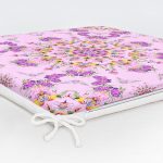 - httpsrealarge.comserdarMinderFermuarli-KareFrm-3781-Gorsel12-Gorsel-5 - Realhomes  Realhomes Pembe Zeminde Damask Desenli Özel Tasarım Dijital Baskılı Modern Fermuarlı Sandalye Minderi Realhomes