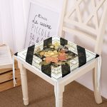 - httpsrealarge.comserdarMinderFermuarli-KareFrm-4012-Gorsel12-Gorsel - Realhomes  RealHomes Özel Tasarım Dijital Baskılı Modern Fermuarlı Sandalye Minderi Realhomes