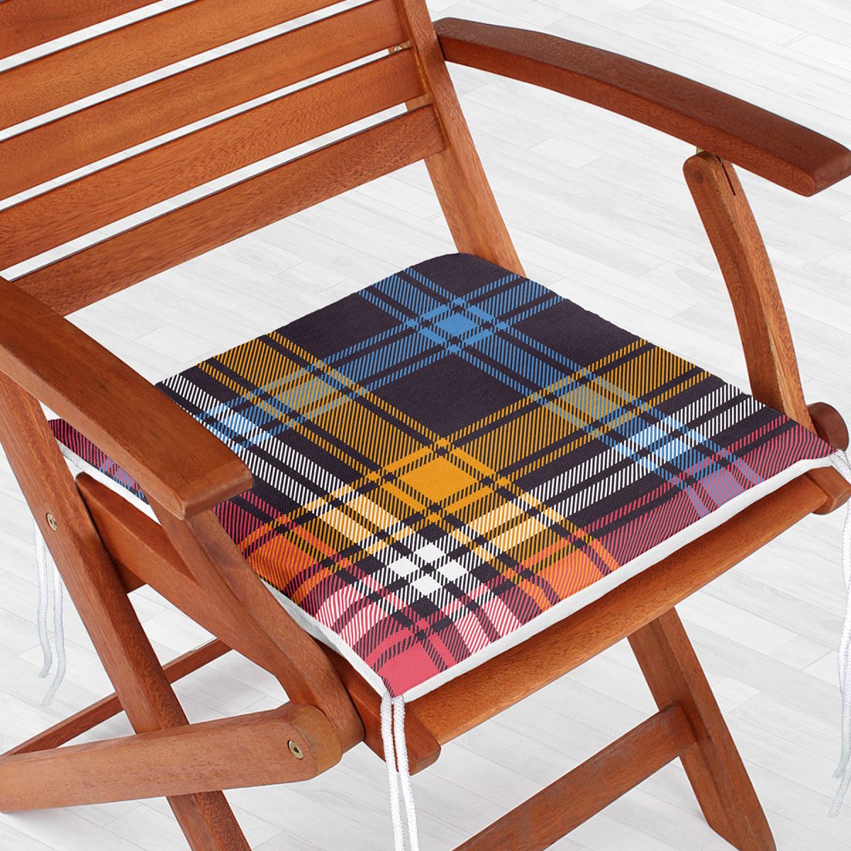 Renkli Ekose Desenli Özel Tasarım Fermuarlı Sandalye Minderi Realhomes