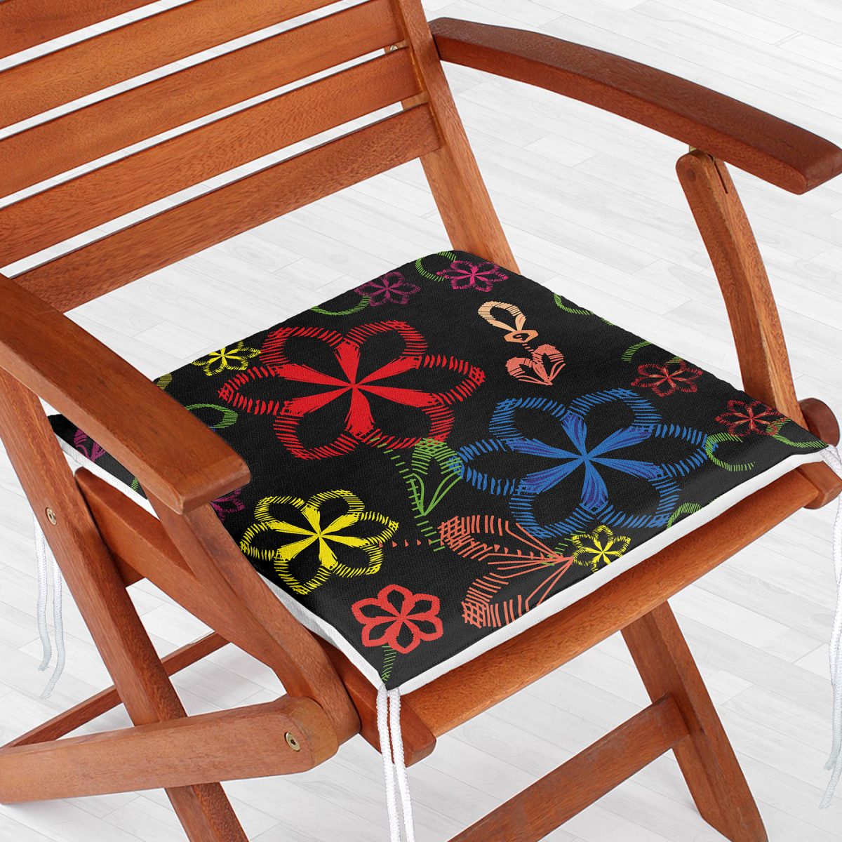 Realhomes Siyah Zeminli Rengarenk Çiçekler Dijital Baskılı Modern Sandalye Minderi Realhomes