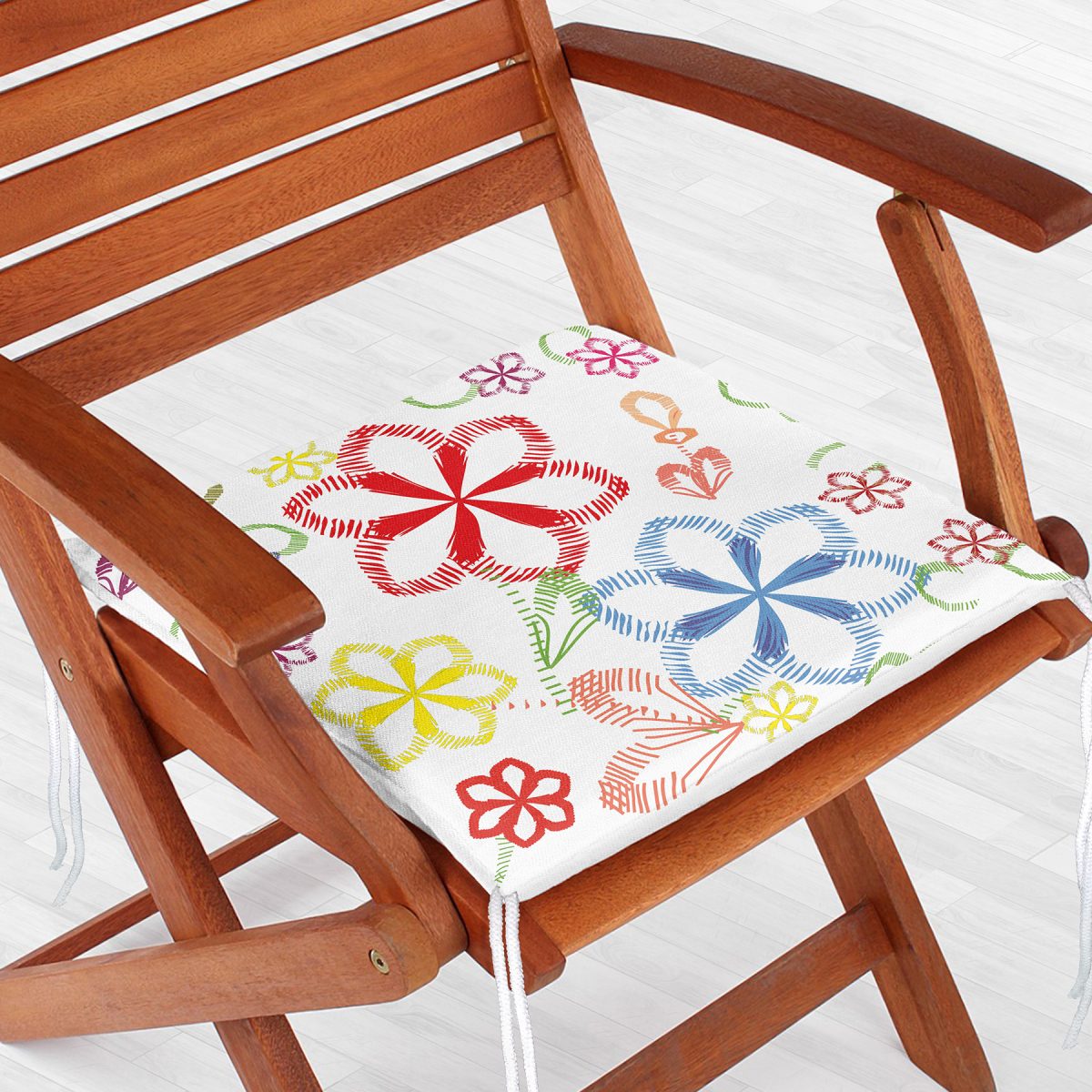 Realhomes Beyaz Zeminli Rengarenk Çiçekler Dijital Baskılı Modern Sandalye Minderi Realhomes