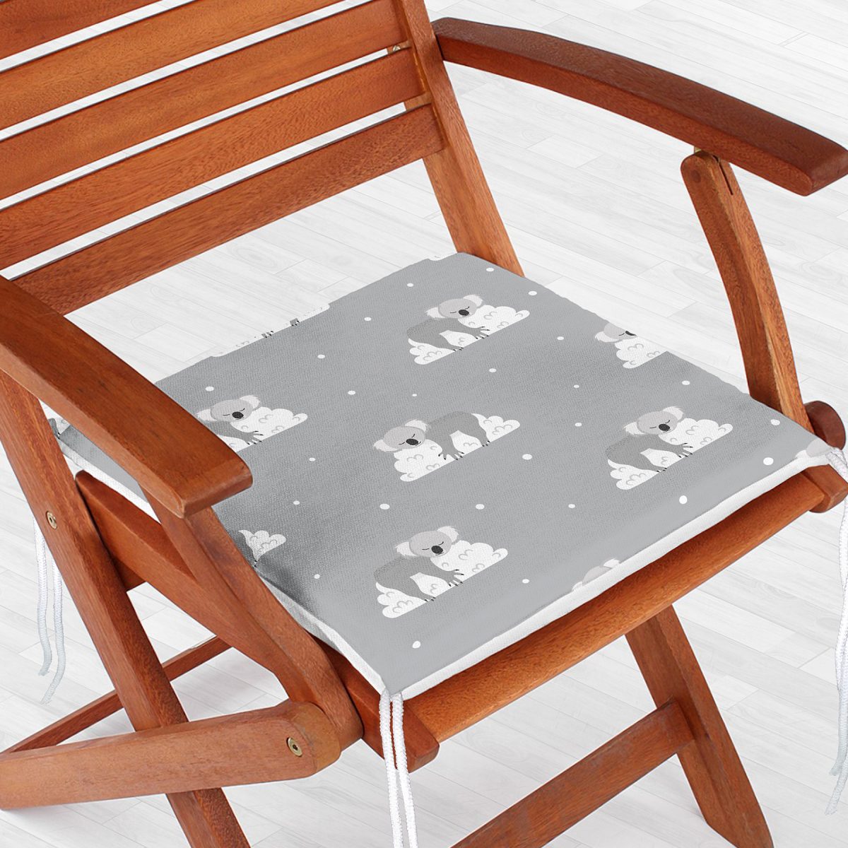 Realhomes Bulutlara Sarılmış Ayıcıklar Dijital Baskılı Modern Sandalye Minderi Realhomes