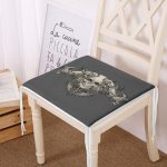 Gri Zeminde Kuru Kafa Motifli Özel Tasarım Fermuarlı Sandalye Minderi Realhomes