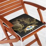 - httpsrealarge.comserdarMinderFermuarli-KareFrm-5041-Gorsel12-Gorsel - Realhomes Altın Motifli Yoga Ve Mavi Göz Desenli Özel Tasarım Dijital Baskılı Fermuarlı Sandalye Minderi Realhomes