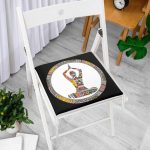 Siyah Zeminde Yoga Motifli Dekoratif Fermuarlı Sandalye Minderi Realhomes