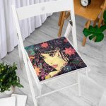 - httpsrealarge.comserdarMinderFermuarli-KareFrm-5084-Gorsel12-Gorsel-2 - Realhomes Rengarenk Çiçekli Beautiful Girl Dekoratif Fermuarlı Sandalye Minderi Realhomes