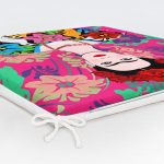 - httpsrealarge.comserdarMinderFermuarli-KareFrm-5213-Gorsel12-Gorsel-5 - Realhomes Fuşya Zeminde Frida Kahlo Motifli Özel Tasarım Fermuarlı Sandalye Minderi Realhomes