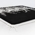 - httpsrealarge.comserdarMinderFermuarli-KareFrm-5233-Gorsel12-Gorsel-5 - Realhomes  Siyah Zeminde Beyaz Ve Gri Çiçek Temalı Özel Tasarım Fermuarlı Sandalye Minderi Realhomes