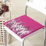 Fuşya Zeminde Beyaz Ve Gri Çiçek Motifli Fermuarlı Sandalye Minderi Realhomes