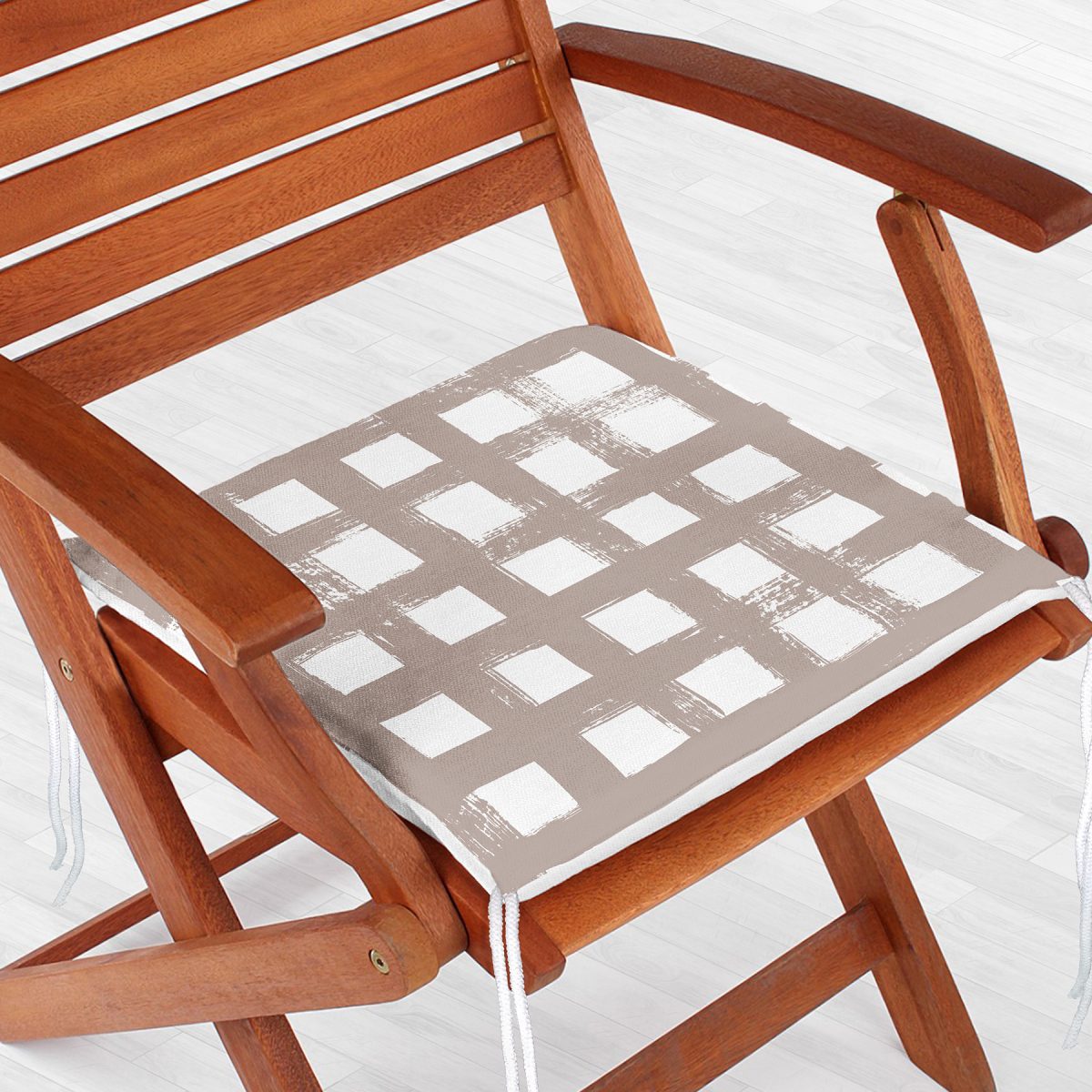 Vizon Zeminde Geometrik Kare Motifli Dekoratif Fermuarlı Sandalye Minderi Realhomes