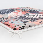 Gri Zemin Üzerimde Pembe Ve Lacivert Baskılı Yaprak Motifli Fermuarlı Sandalye Minderi Realhomes