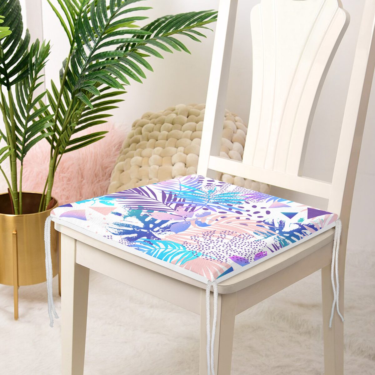Beyaz Zemind Renkli Ananas Yaprakları Desenli Dijital Baskılı Modern Fermuarlı Sandalye Minderi Realhomes