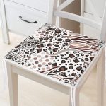 - httpsrealarge.comserdarMinderFermuarli-KareFrm-5283-Gorsel12-Gorsel - Realhomes Leopar Baskılı İkat Desenli Modern Fermuarlı Sandalye Minderi Realhomes