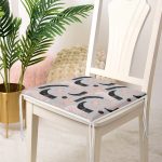 - httpsrealarge.comserdarMinderFermuarli-KareFrm-5309gri-Gorsel12-Gorsel-3 - Realhomes Gri Zemin Üzerinde Soyut Geometrik Çizim Motifli Fermuarlı Sandalye Minderi Realhomes