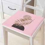 Pembe Zemin Üzerinde Soyut Çizim Ay Ve Yaprak Motifli Fermuarlı Sandalye Minderi Realhomes