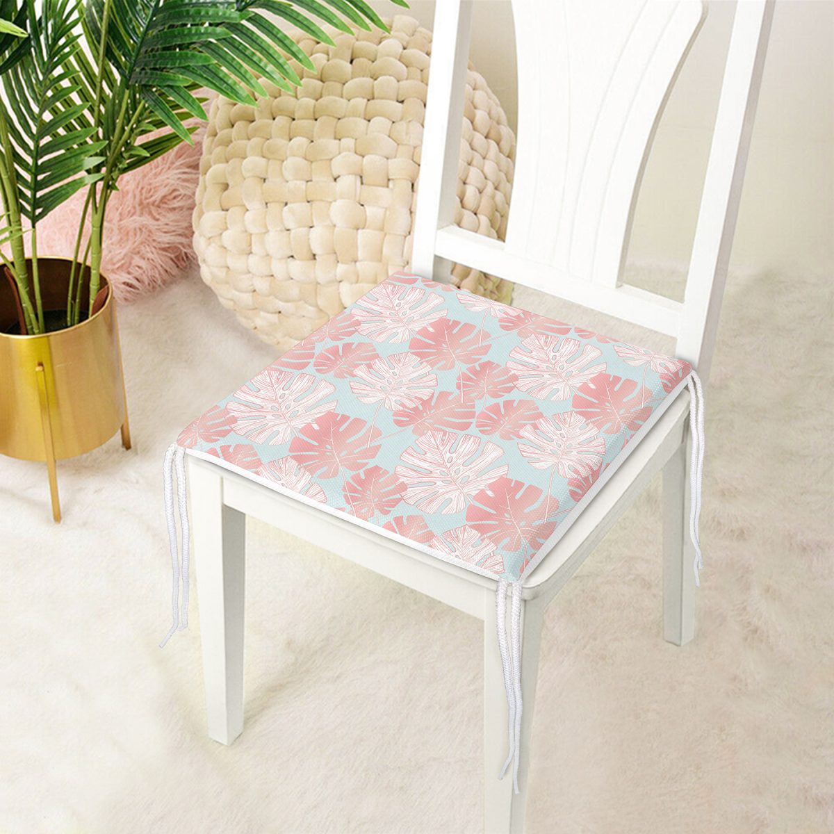 Renkli Zemin Üzerinde Tropikal Pembe Beyaz Yaprak Desenli Fermuarlı Sandalye Minderi Realhomes