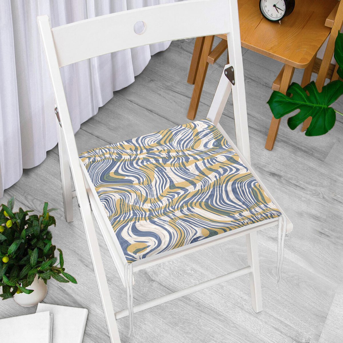 Kahverengi Ve Lacivert Renkte Dalgalı Desen Baskılı Özel Tasarım Fermuarlı Sandalye Minderi Realhomes