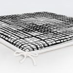 Siyah Beyaz Damalı Dekoratif Fermuarlı Sandalye Minderi Realhomes