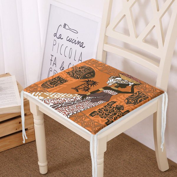 Siyah ve Kırmızı Zeminde Papatya Tasarımlı Japon Kız Modern Fermuarlı Sandalye Minderi Realhomes