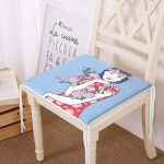 - httpsrealarge.comserdarMinderFermuarli-KareFrm-5850-Gorsel12-Gorsel - Realhomes  Çiçeğe Sarılmış Japon Kız Motifli Dekoratif Fermuarlı Sandalye Minderi Realhomes