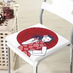 - httpsrealarge.comserdarMinderFermuarli-KareFrm-5858-Gorsel12-Gorsel - Realhomes Sırtında Kırmızı Şemsiyeli Japon Kadın Motifli Fermuarlı Sandalye Minderi Realhomes