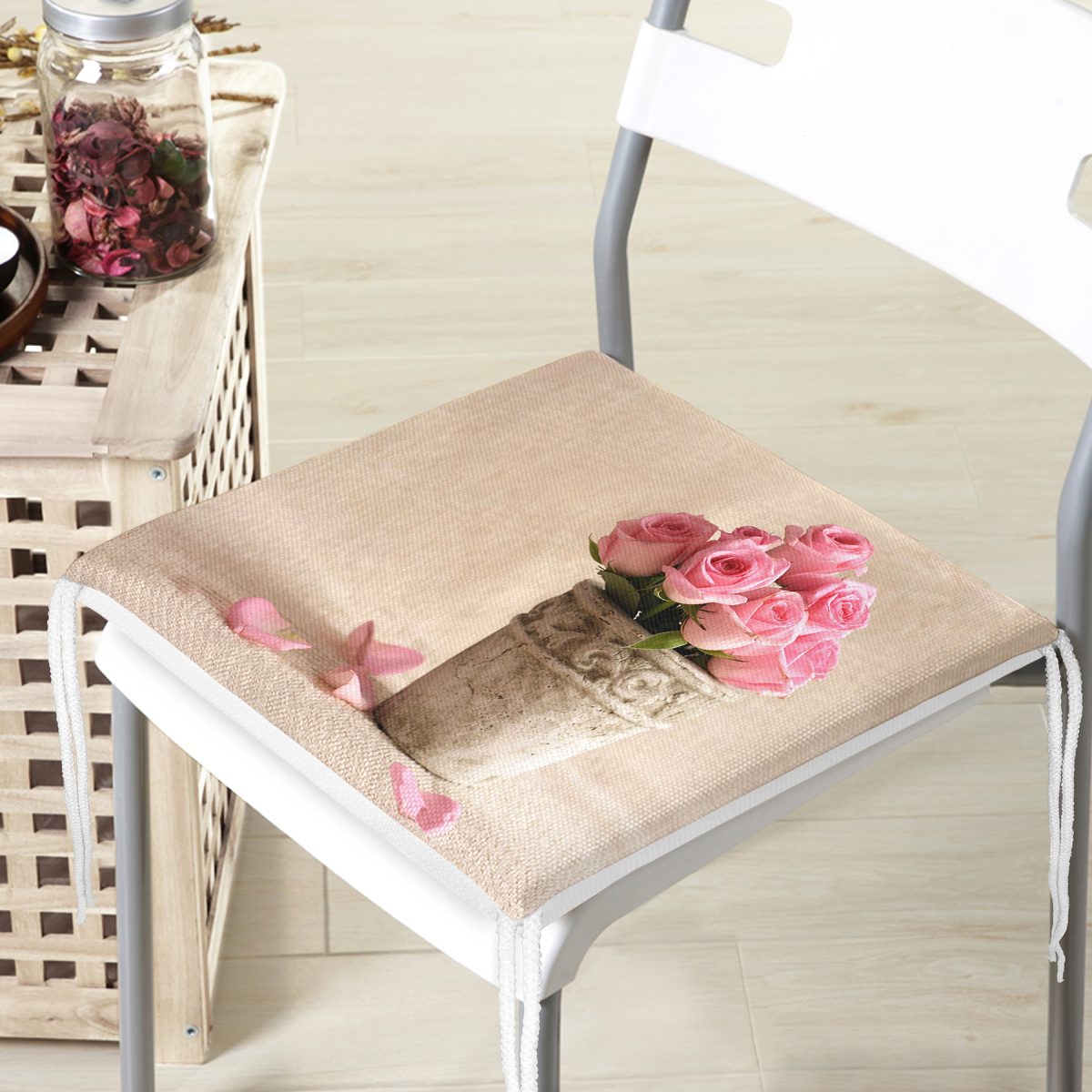 Çiçek Temalı Dekorati Kare Sandalye Minderi 40x40cm ermuarlı Realhomes