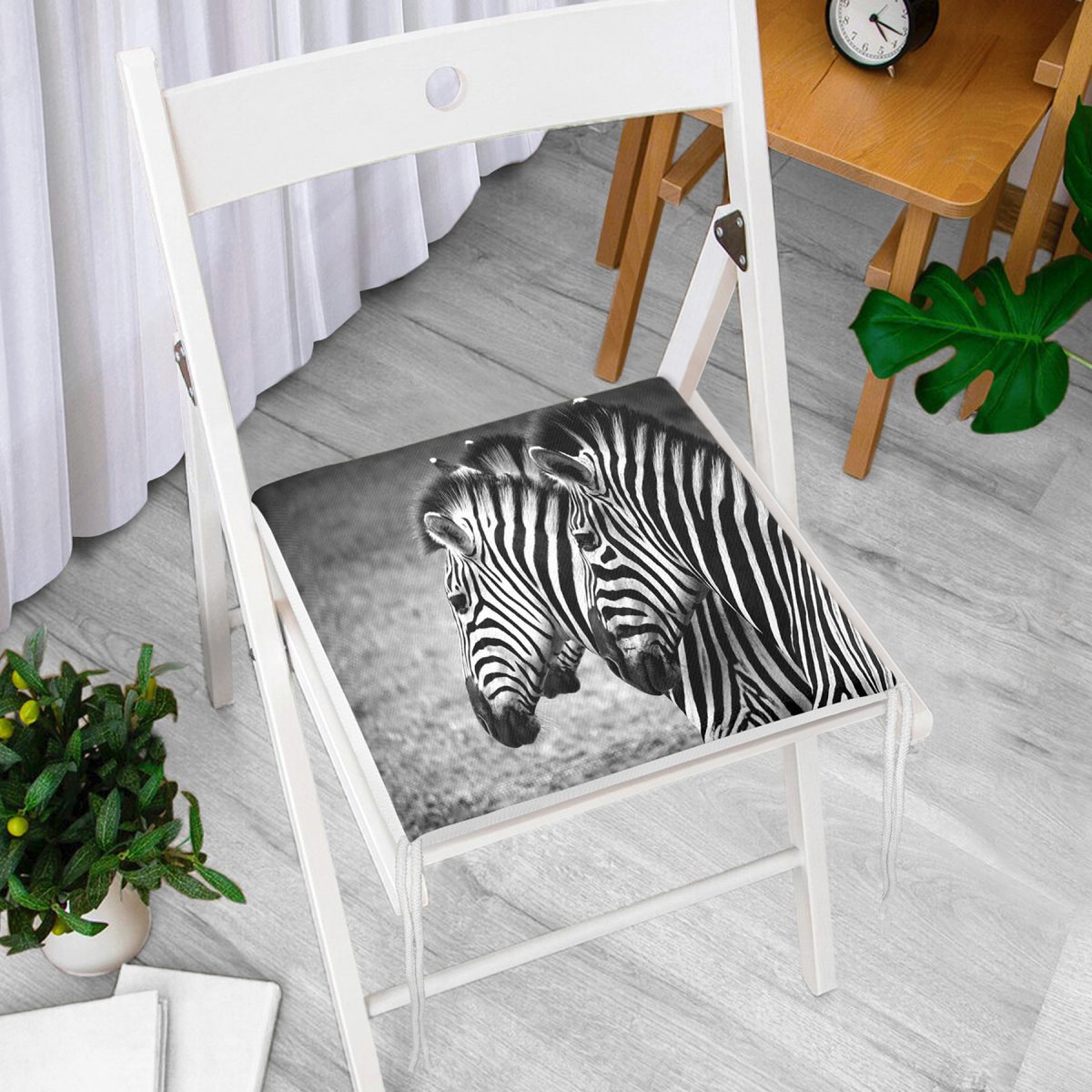 Zebra Desenli Dekorati Kare Sandalye Minderi 40x40cm Fermuarlı Realhomes