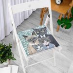 - httpsrealarge.comserdarMinderFermuarli-KareFrm-KediAile-Gorsel12-Gorsel-1 - Realhomes RealHomes Özel Tasarım Fermuarlı Sandalye Minderi Realhomes