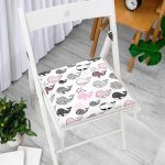 - Frm-1386-Gorsel-2 - Realhomes Çocuk Odası Pembe Balina Temalı Dijital Baskılı Özel Tasarım Modern Fermuarlı Sandalye Minderi Realhomes