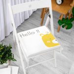 - Frm-4372-Gorsel-2 - Realhomes Sarı Ayıcık Hello Motifli Çocuk Odası Fermuarlı Sandalye Minderi Realhomes