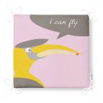 - Frm-4377p-Gorsel-4 - Realhomes Pembe Zeminde I Can Fly Leylek Motifli Bebek Odası Fermuarlı Sandalye Minderi Realhomes