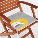 - Frm-4381g-Gorsel-1 - Realhomes Gri Zeminde Hungry Aslan Motifli Dijital Baskılı Bebek Odası Fermuarlı Sandalye Minderi Realhomes