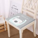 Gri Zeminde Sevimli Ayıcık Motifli Modern Fermuarlı Sandalye Minderi Realhomes