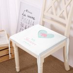 - Frm-4532-Gorsel - Realhomes Beyaz Zemin Let's Shower Yazılı Özel Tasarımlı Dijital Baskılı Çocuk Odası Fermuarlı Sandalye Minderi Realhomes