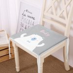 Gri Zemin Hello Baby Yazılı Ayıcık Desenli Dijital Baskılı Modern Fermuarlı Sandalye Minderi Realhomes